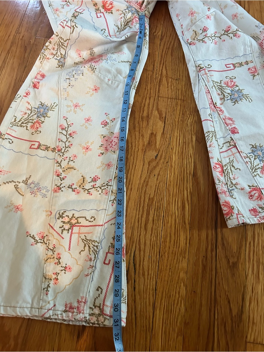 NWT Free People We the Free Eden Printed Slouchy Jeans Ivory Combo Cross Stitch - Picture 15 of 16